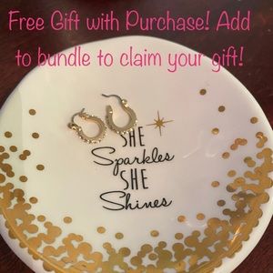 🎁 GIFT w/ Purchase! Bundle to Claim Earrings